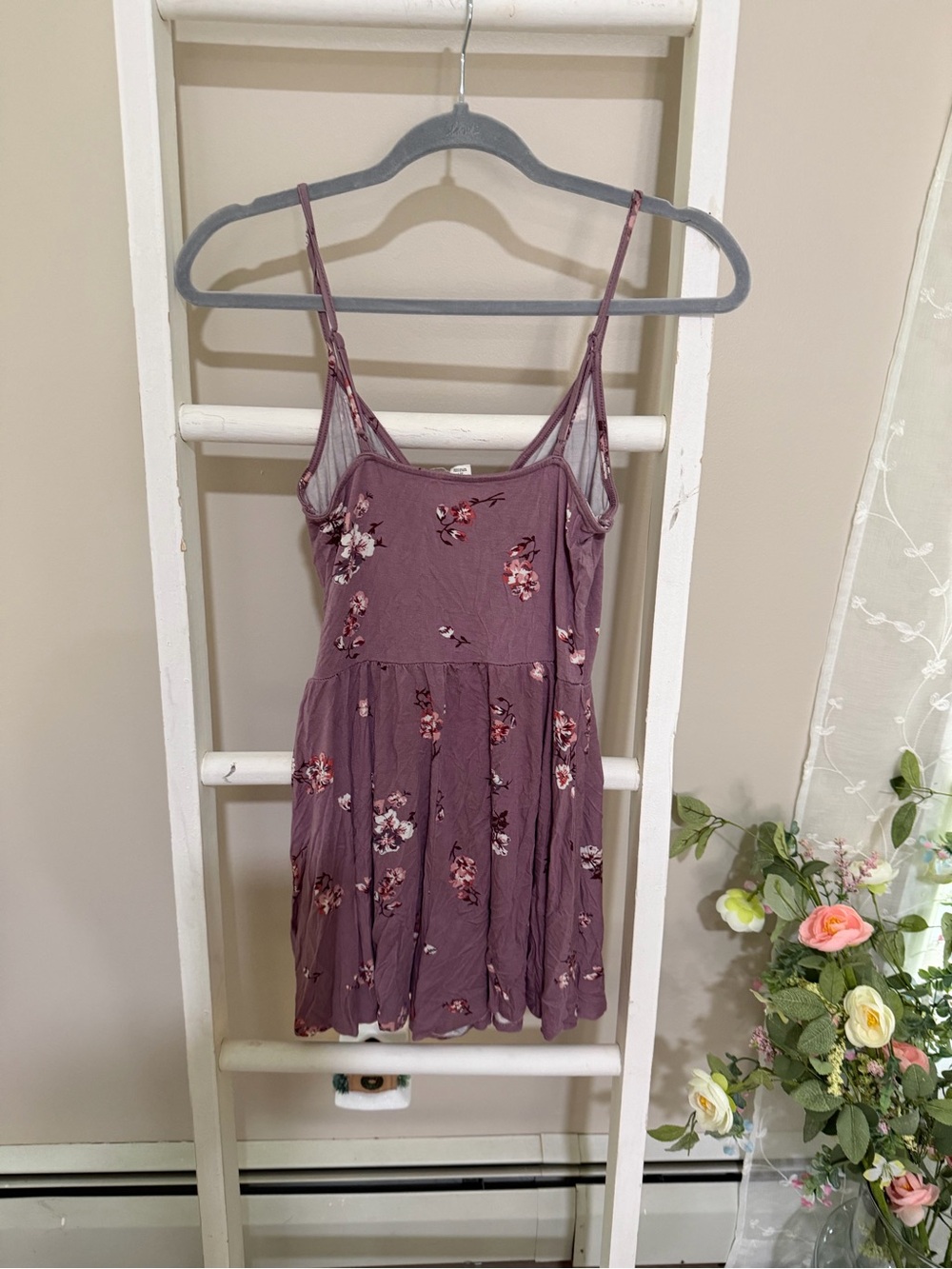 Garage Mauve Floral Spaghetti-Strap Romper - Picture 3 of 6